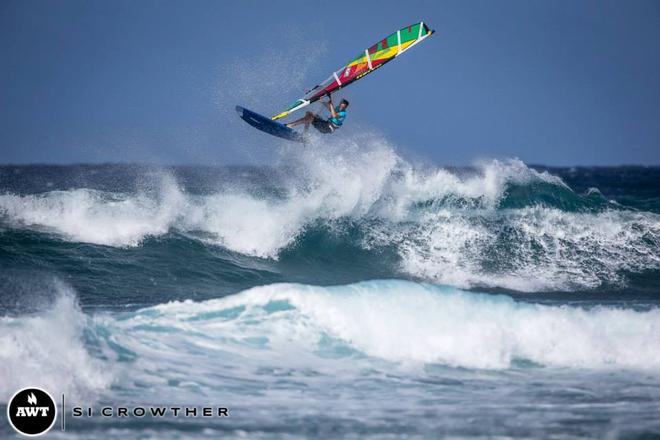 Sean Aiken - Aloha Classic Youth Title 2013 © Si Crowther / AWT http://americanwindsurfingtour.com/